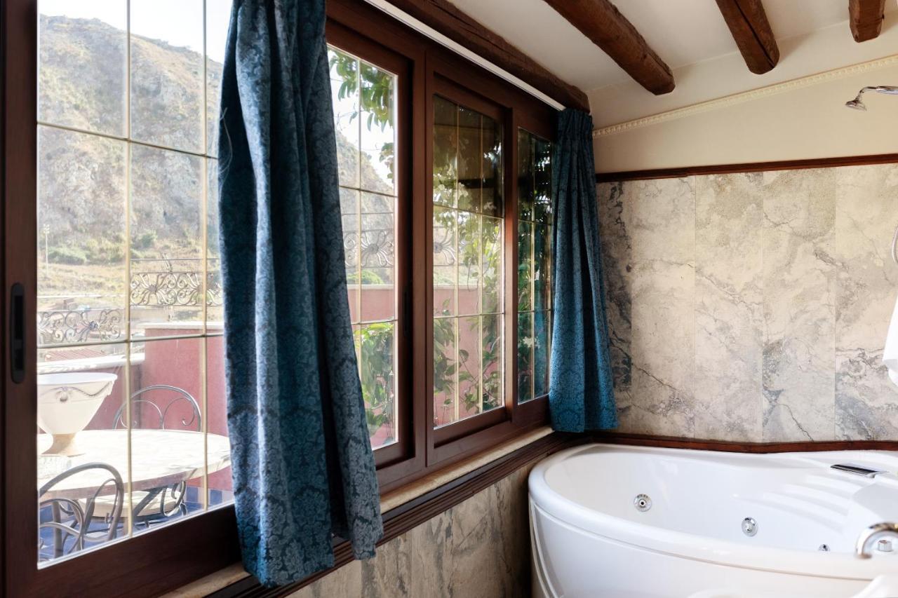 Relais Briuccia E Ristorante Capitolo Primo Hotell Montallegro Eksteriør bilde